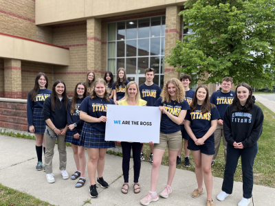 Students' focus on community wellness earn STA donor recognition at RMH